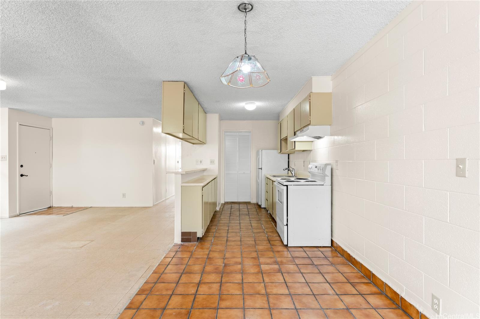 85-215  Ala Akau Street Waianae, Leeward home - photo 13 of 25