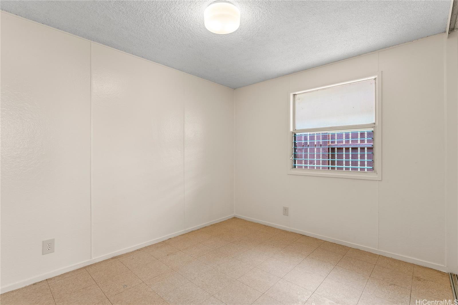 Ulu Wehi condo # E, Waianae, Hawaii - photo 21 of 25