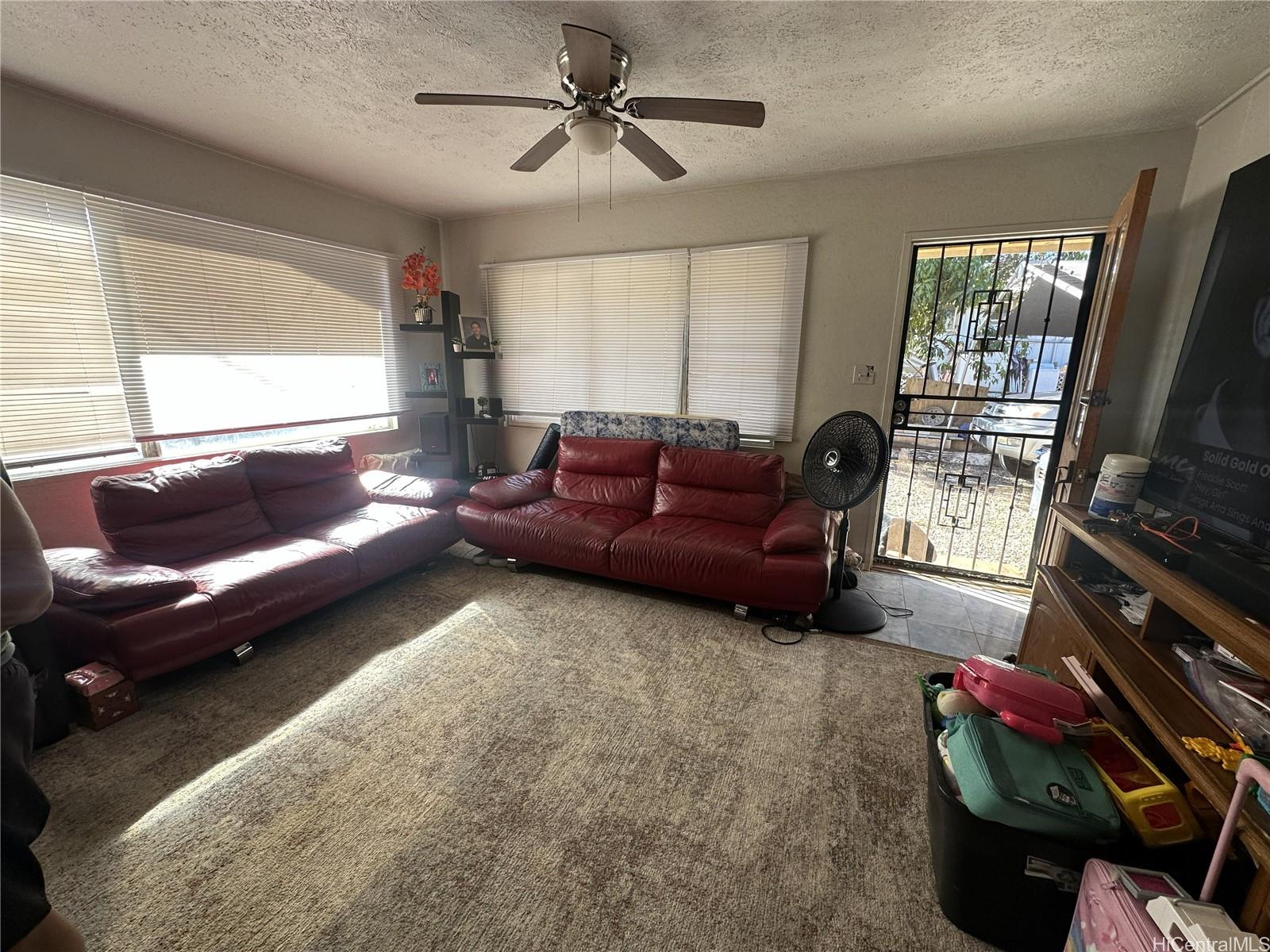 85-234  Waianae Valley Road Waianae, Leeward home - photo 2 of 17