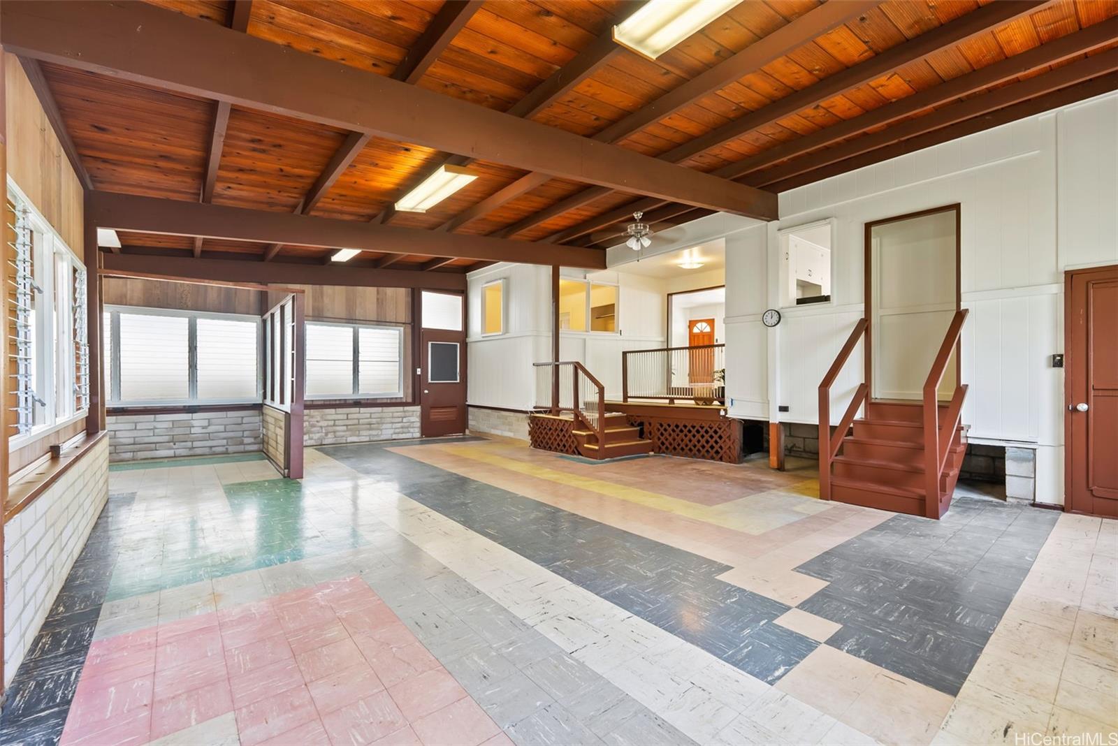 854  Hao Street Aina Haina Area, Diamond Head home - photo 14 of 25