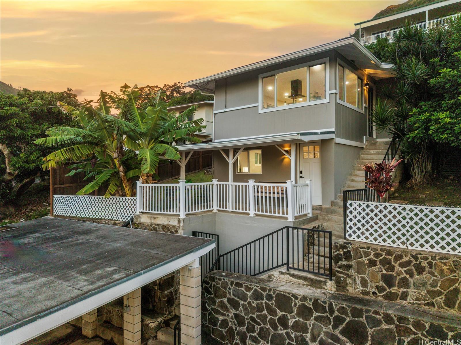 855  Kainoa Place Aina Haina Area, Diamond Head home - photo 2 of 25