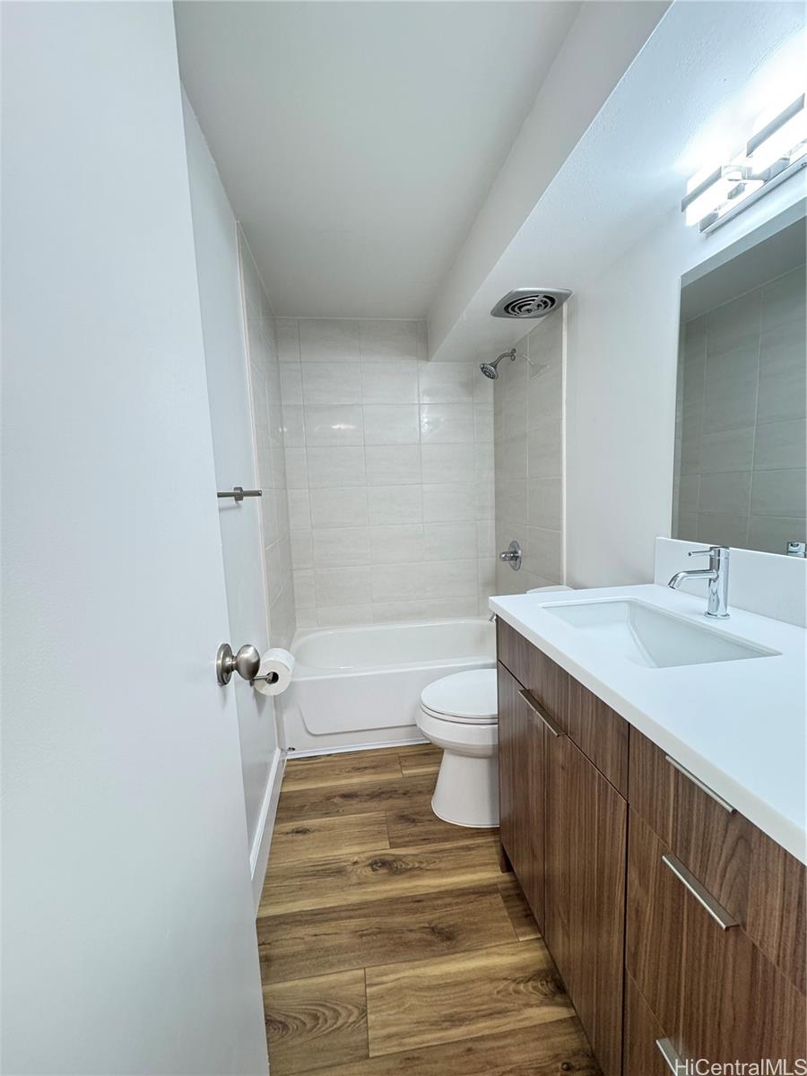 Crystal Park condo # 110, Honolulu, Hawaii - photo 12 of 14