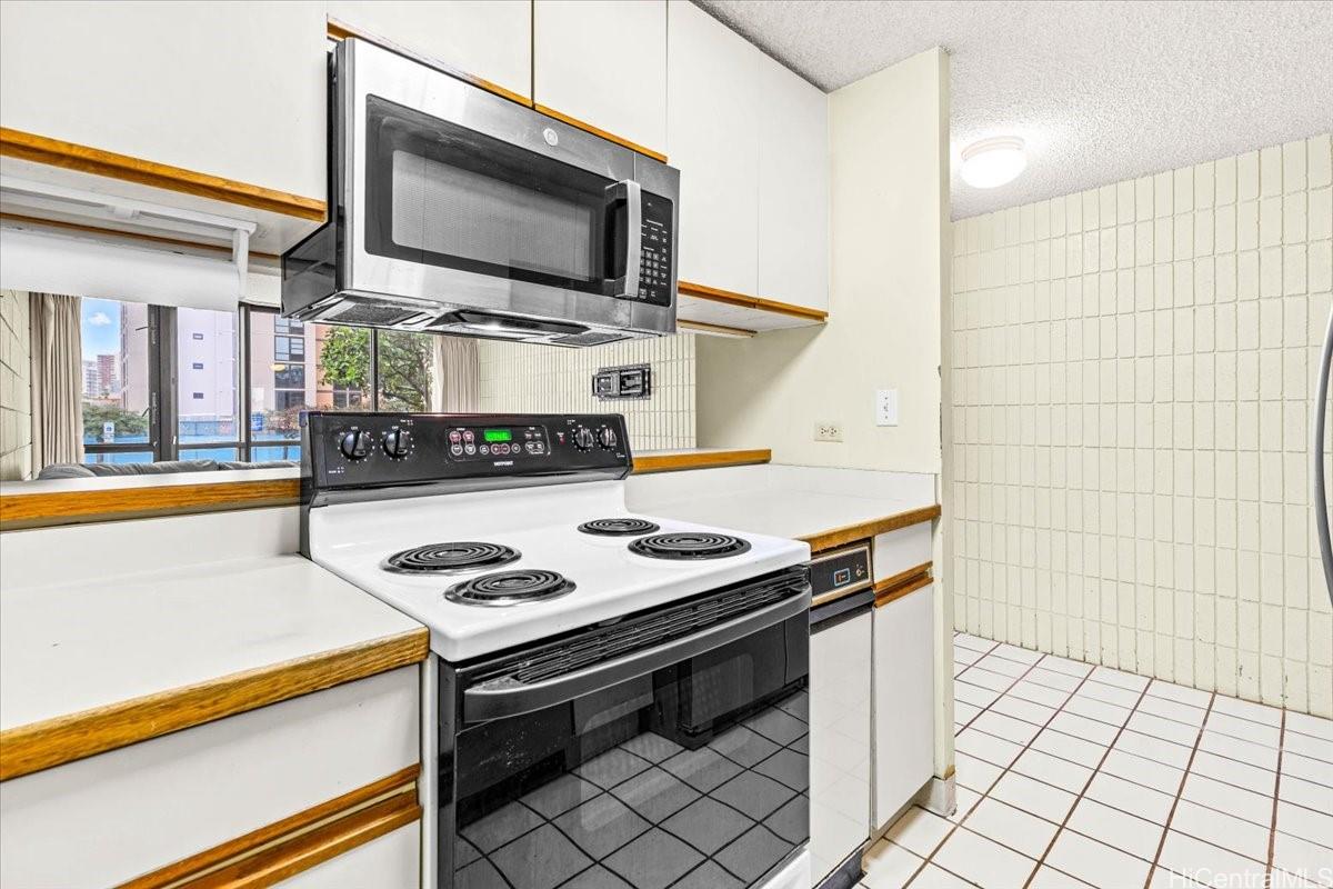 Crystal Park condo # 202, Honolulu, Hawaii - photo 14 of 25