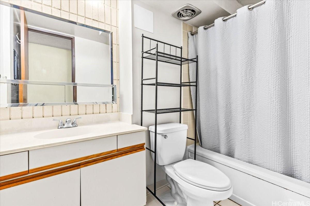 Crystal Park condo # 202, Honolulu, Hawaii - photo 18 of 25