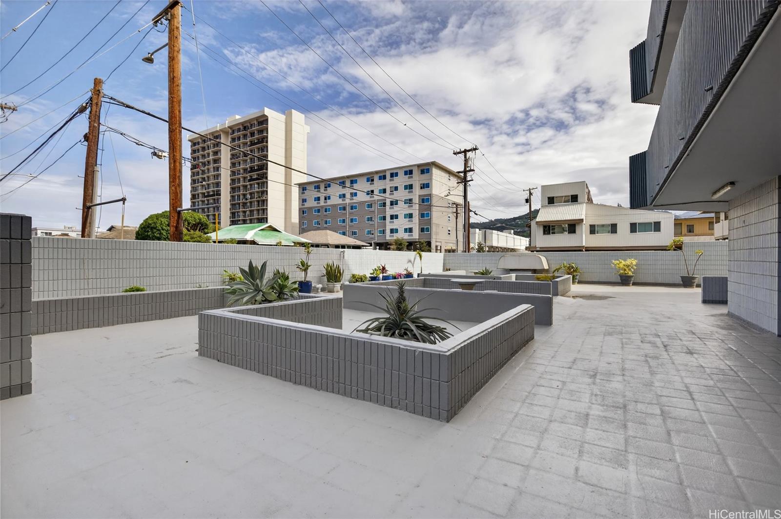 Crystal Park condo # 207, Honolulu, Hawaii - photo 17 of 19