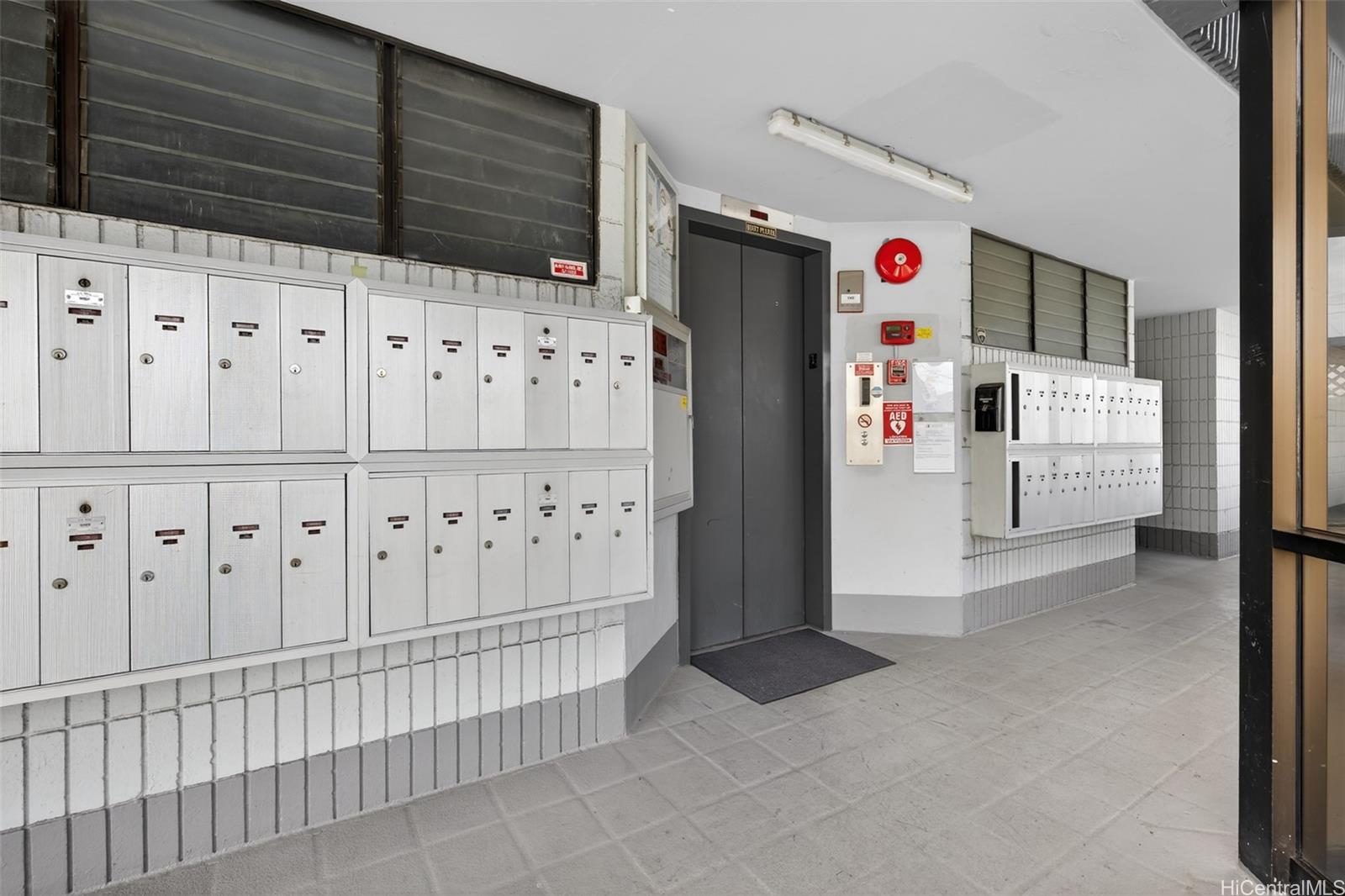 Crystal Park condo # 207, Honolulu, Hawaii - photo 18 of 19