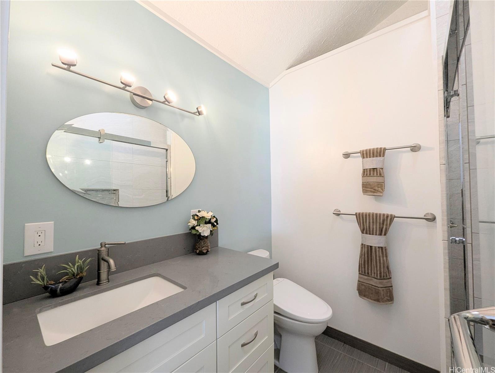 856  Kii Street Hahaione-lower, Hawaii Kai home - photo 11 of 25