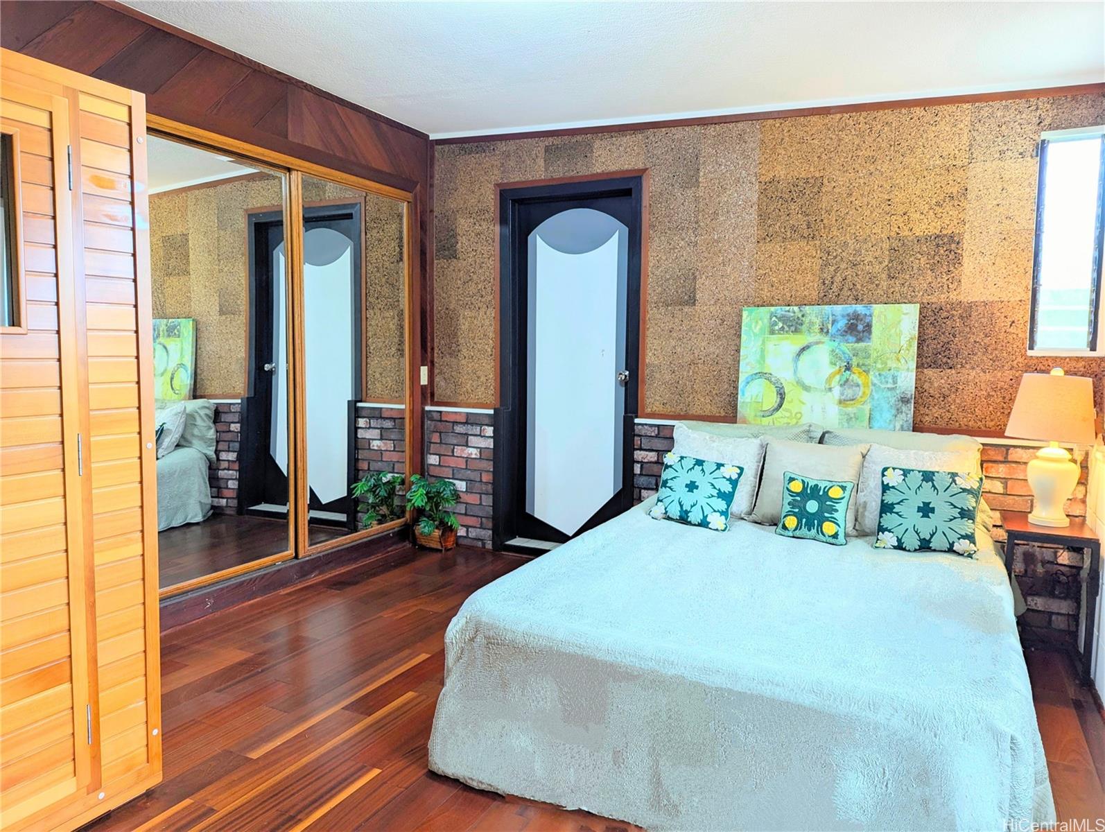 856  Kii Street Hahaione-lower, Hawaii Kai home - photo 15 of 25