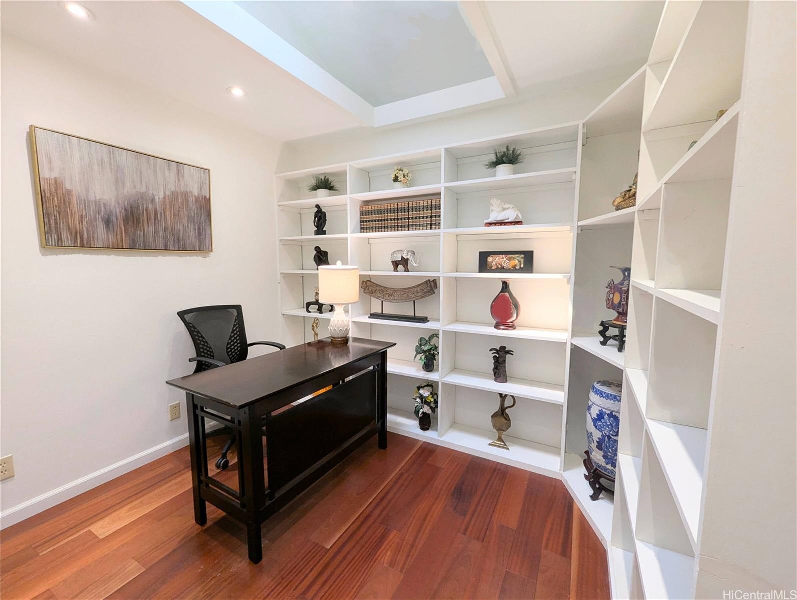 856  Kii Street Hahaione-lower, Hawaii Kai home - photo 17 of 25