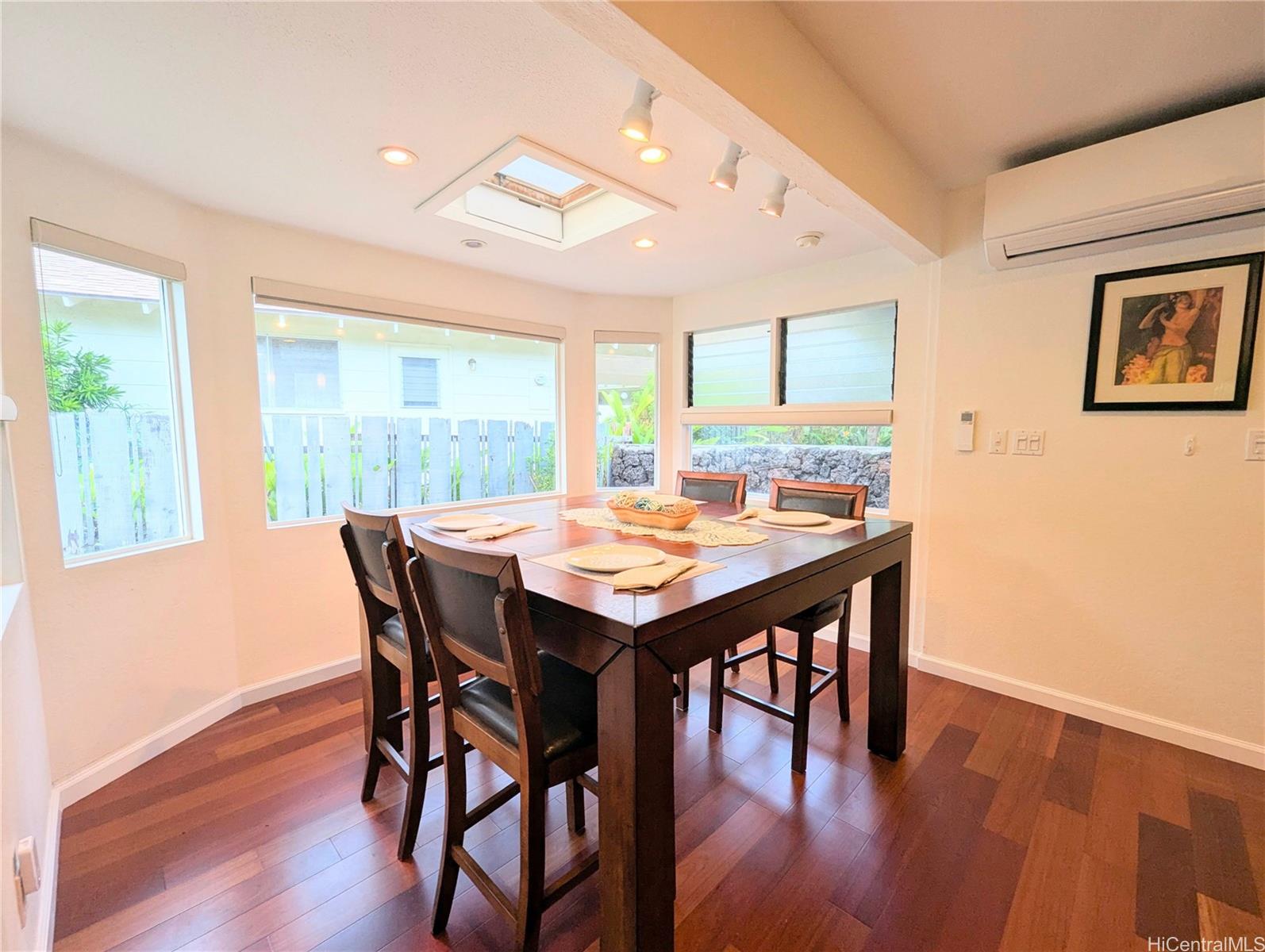 856  Kii Street Hahaione-lower, Hawaii Kai home - photo 4 of 25