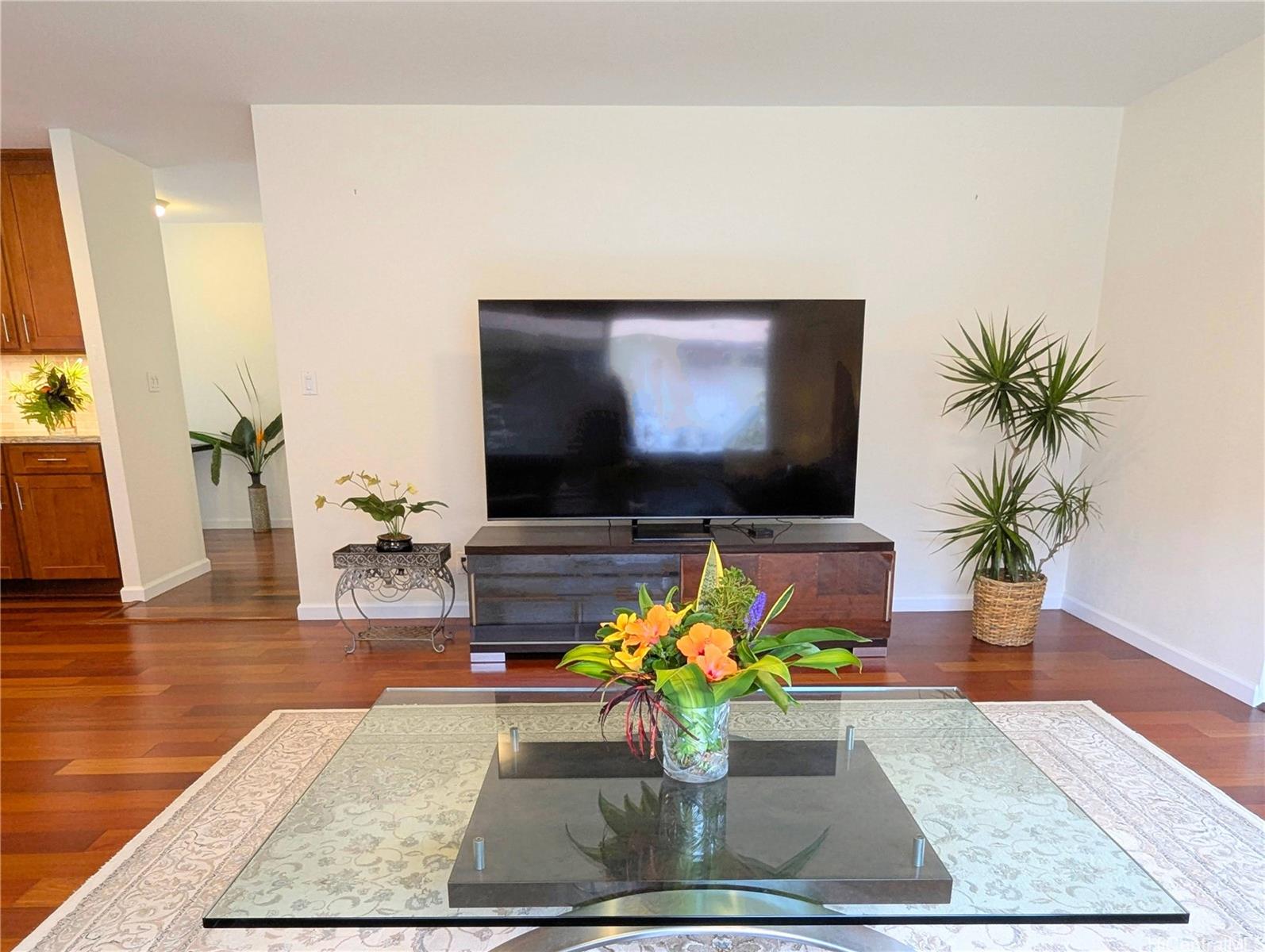 856  Kii Street Hahaione-lower, Hawaii Kai home - photo 8 of 25