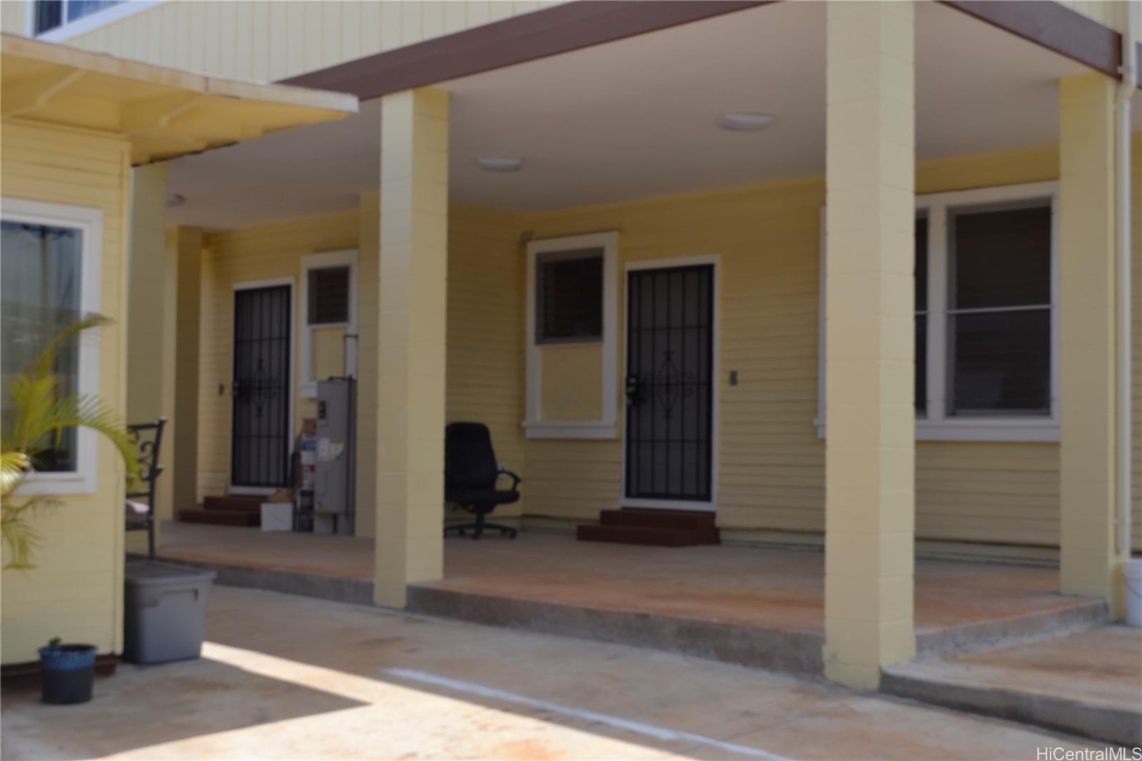 859 9th Ave Honolulu - Rental - photo 2 of 15