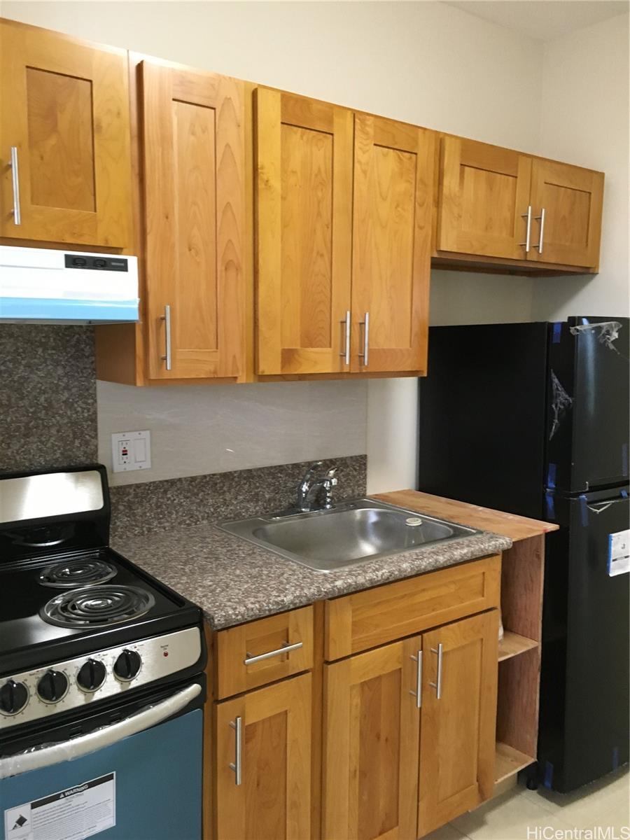 859 9th Ave Honolulu - Rental - photo 14 of 15