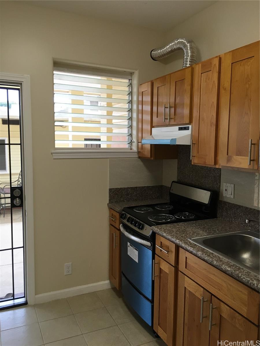 859 9th Ave Honolulu - Rental - photo 15 of 15