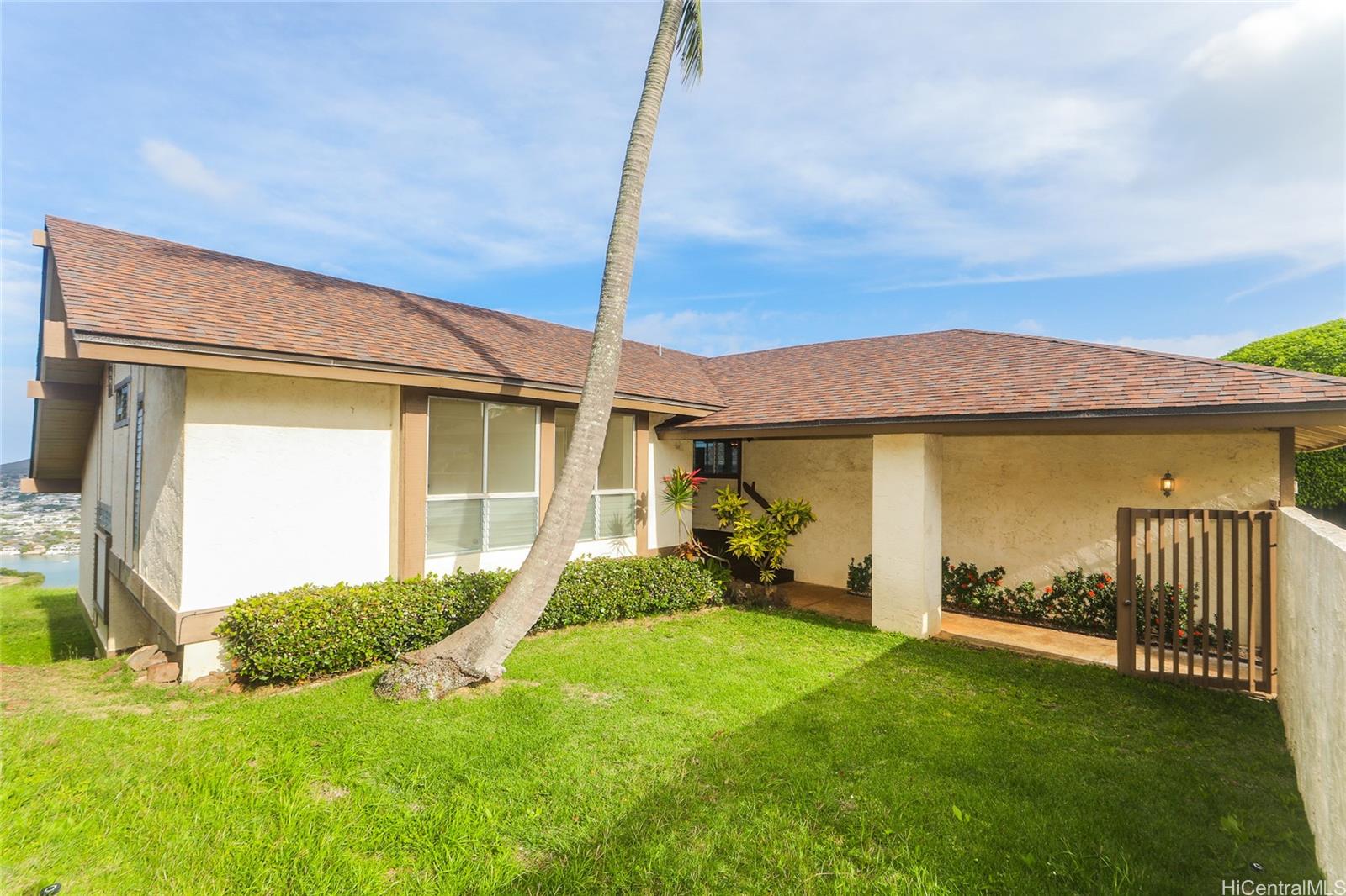 859  Kaluanui Road Mariners Ridge, Hawaii Kai home - photo 24 of 25