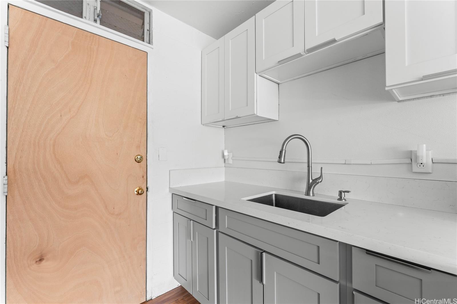 Pokai Bay Beach Cabanas condo # 411, Waianae, Hawaii - photo 11 of 25