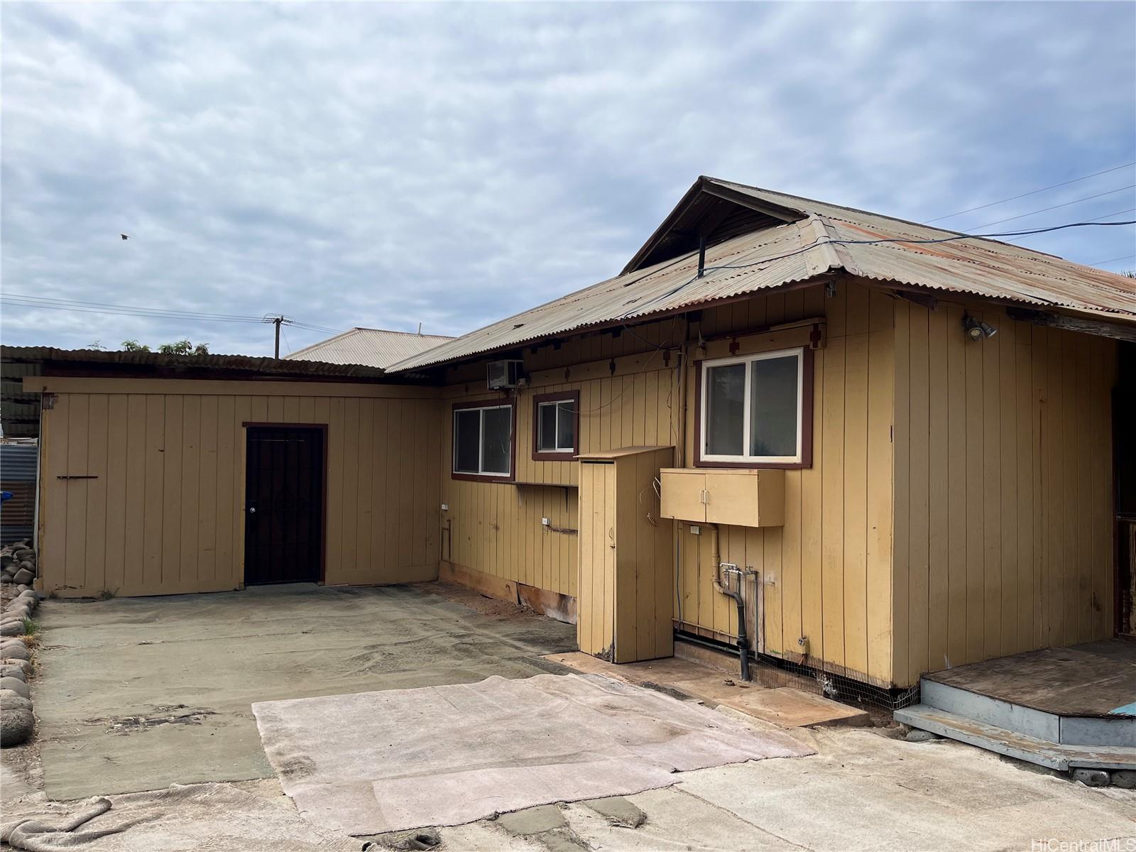 85-988  Farrington Hwy Waianae, Leeward home - photo 2 of 11