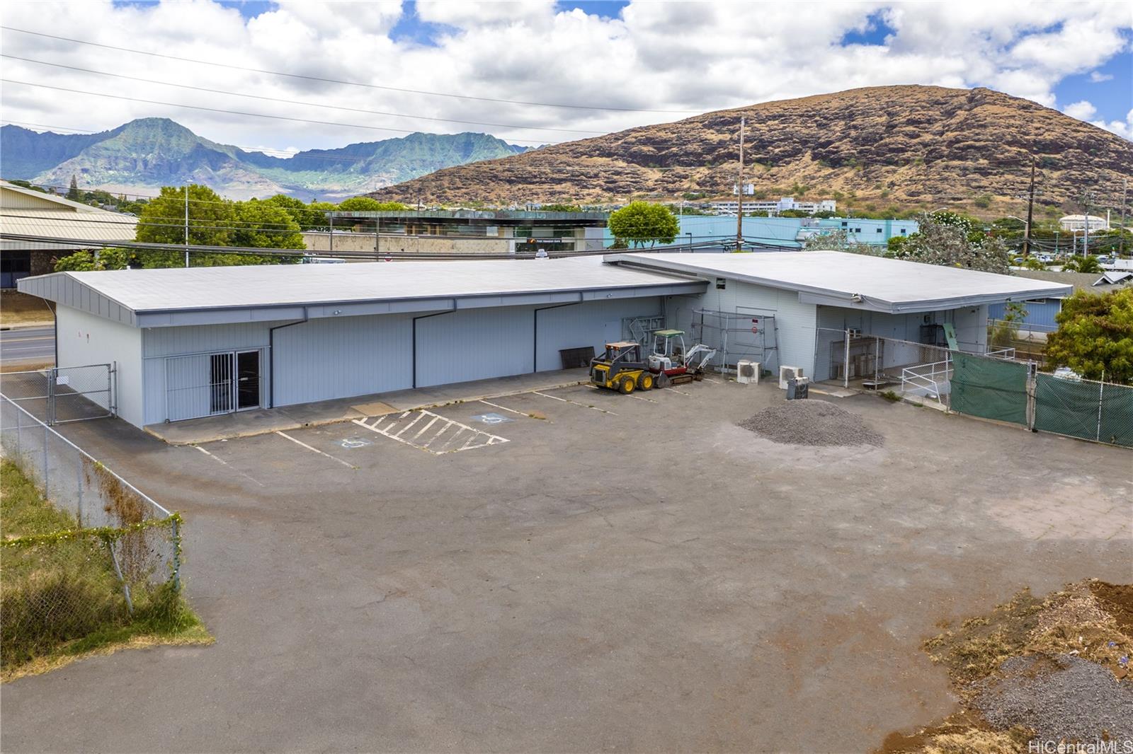 86-015 Farrington Hwy Waianae Oahu commercial real estate photo8 of 11