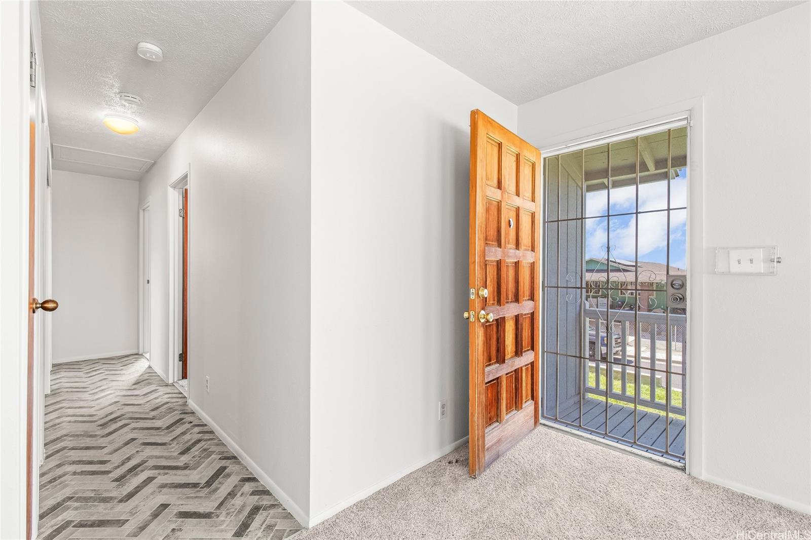 86-281  Hokuukali Pl Lualualei, Leeward home - photo 2 of 25