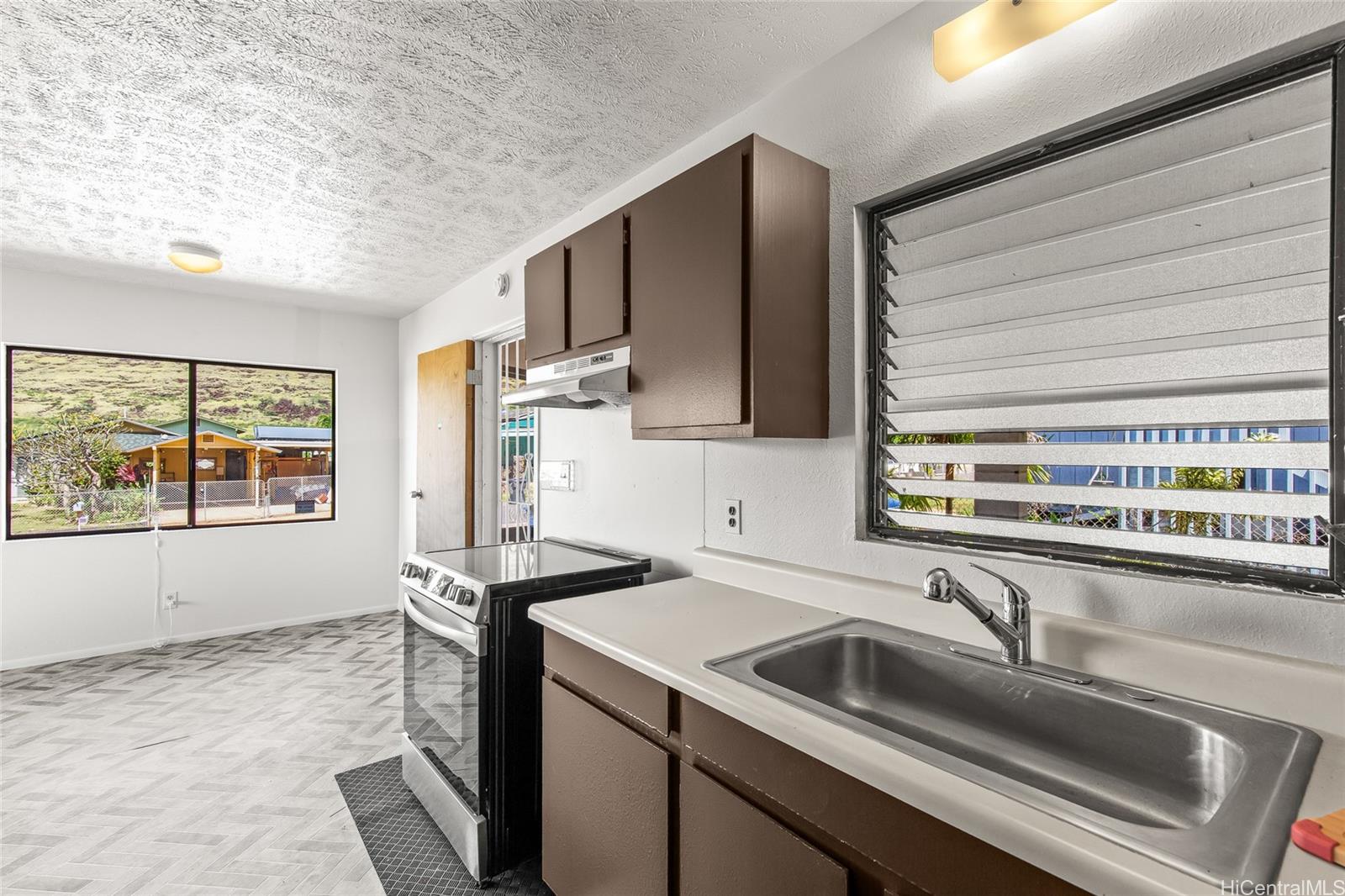 86-281  Hokuukali Pl Lualualei, Leeward home - photo 8 of 25