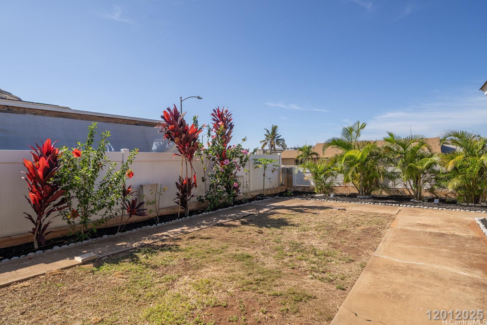 86-928 Moekahi St Waianae - Rental - photo 4 of 25