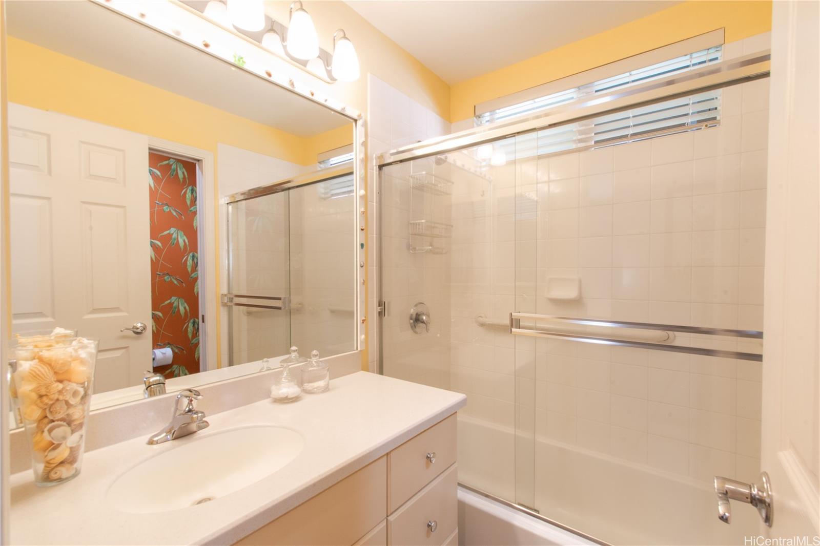 87-1008  Kahiwelola Street Maili, Leeward home - photo 7 of 25