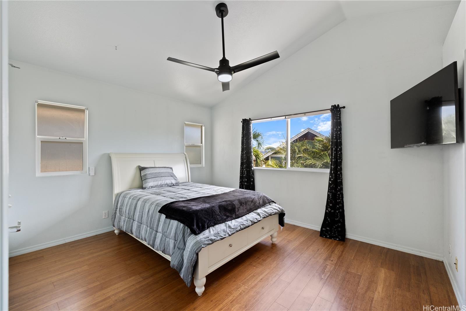 87-1018  Kahiwelola Street Maili, Leeward home - photo 11 of 24