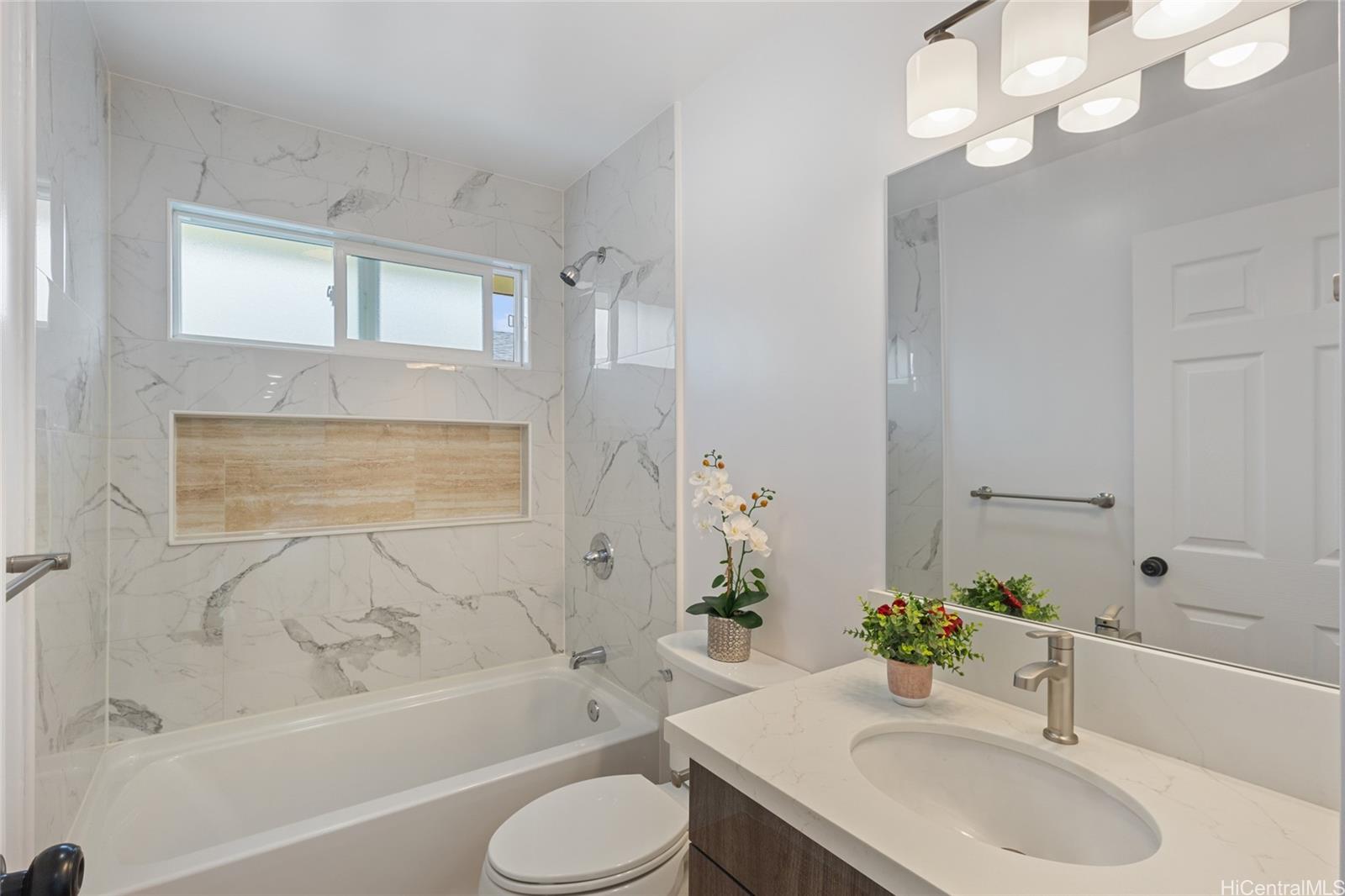 87-102  Kulaaupuni Street Maili, Leeward home - photo 11 of 25