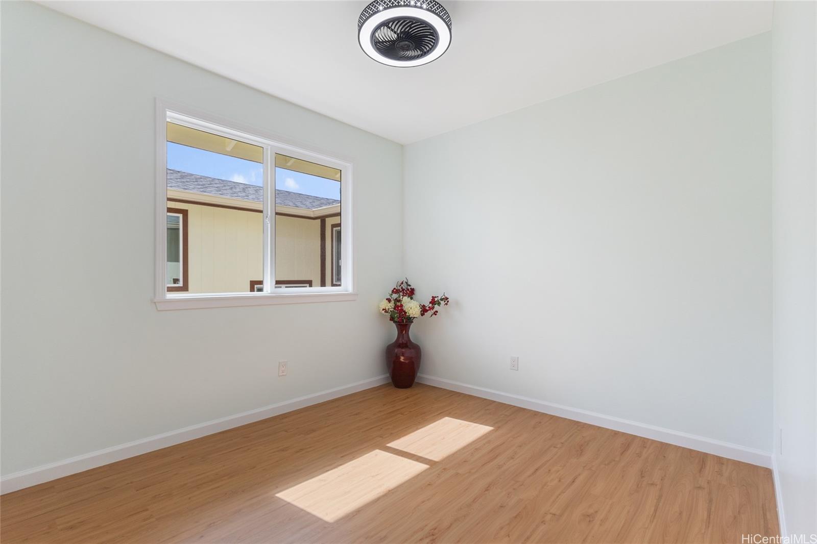 87-102  Kulaaupuni Street Maili, Leeward home - photo 14 of 25