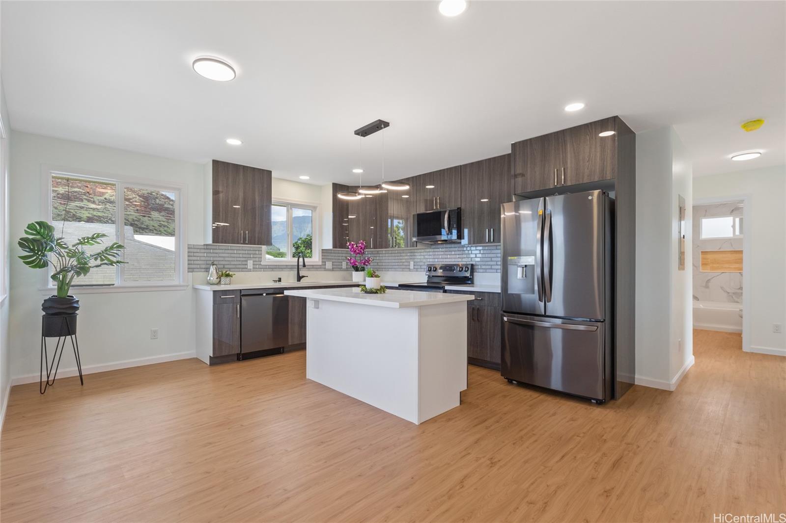 87-102 C  Kulaaupuni Street Maili, Leeward home - photo 2 of 25