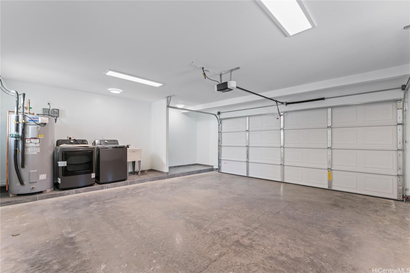 87-102 C  Kulaaupuni Street Maili, Leeward home - photo 19 of 25