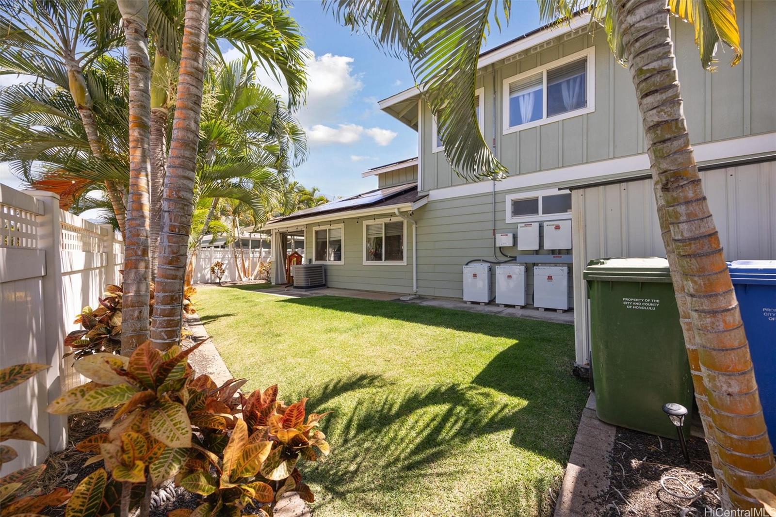 87-1044  Anaha Street Maili Sea-nohokai, Leeward home - photo 2 of 21
