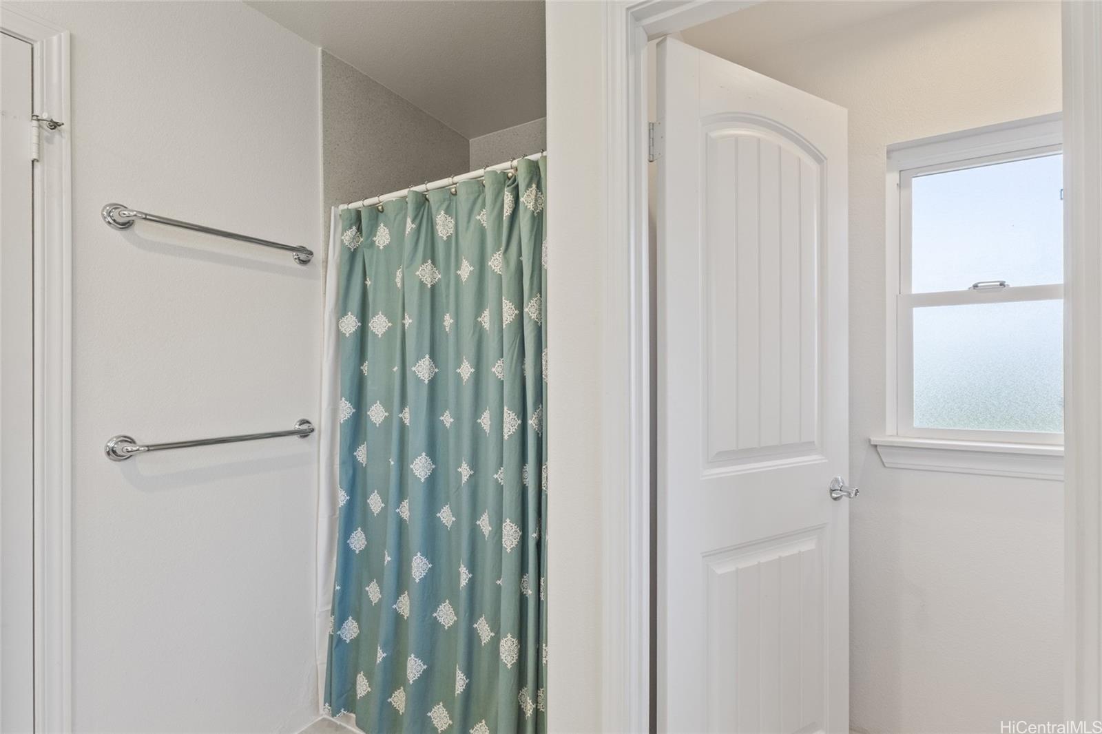 87-1086  Anaha Street Maili Sea-nohokai, Leeward home - photo 12 of 23