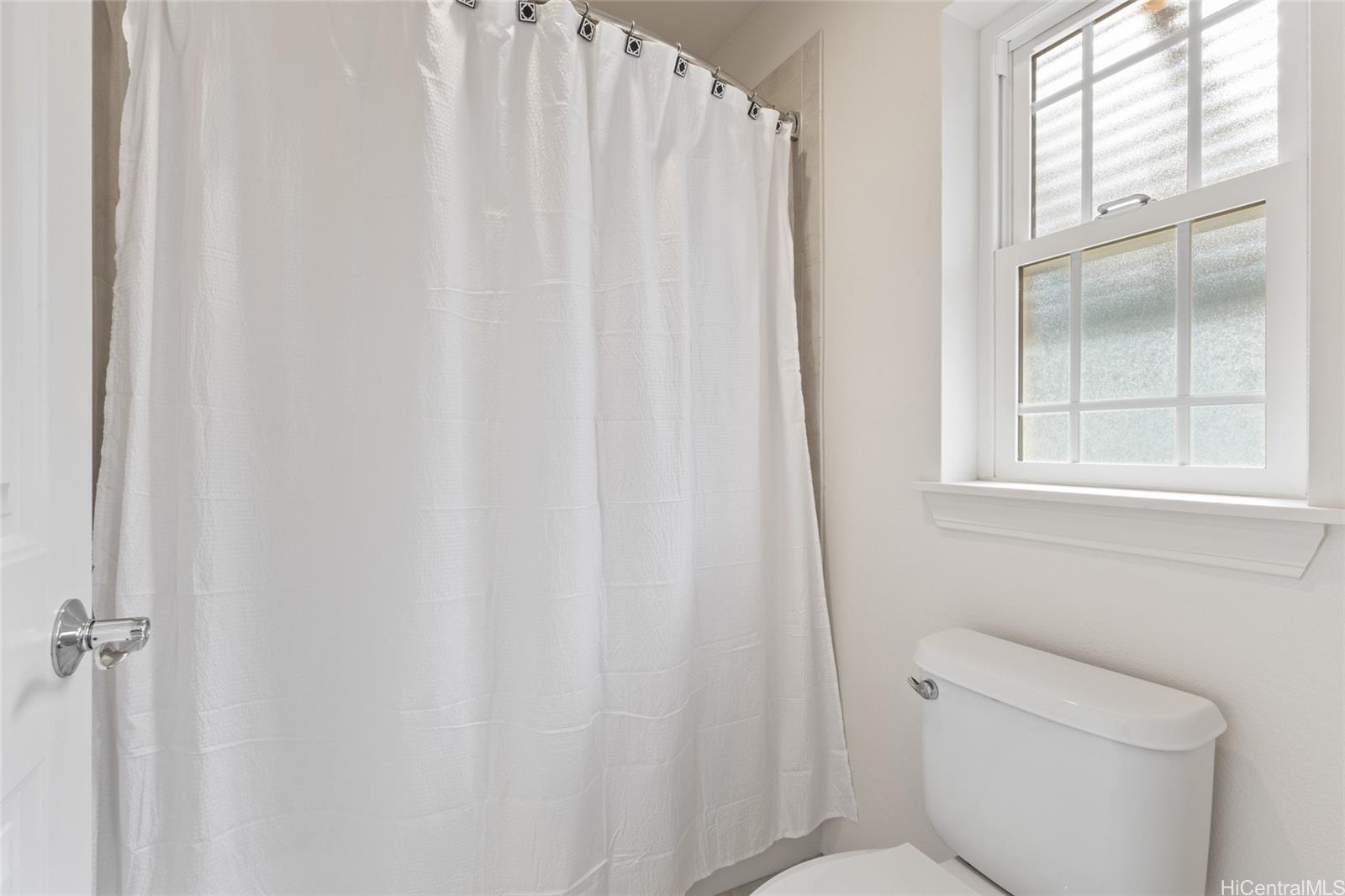 87-1086  Anaha Street Maili Sea-nohokai, Leeward home - photo 16 of 23