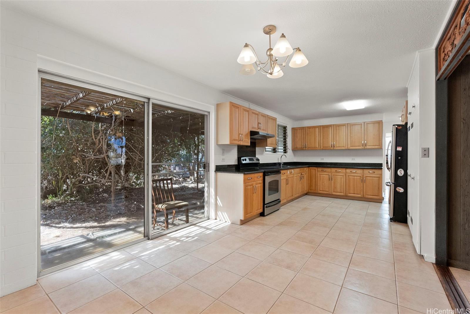 87-1087  Apuupuu Road Maili, Leeward home - photo 18 of 25