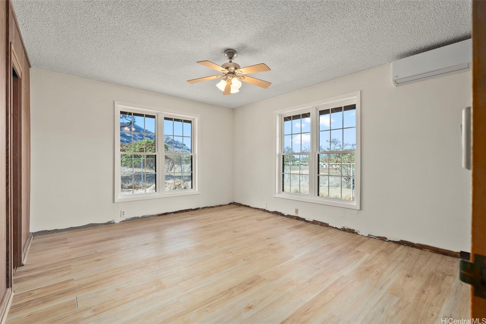 87-1087  Apuupuu Road Maili, Leeward home - photo 9 of 25