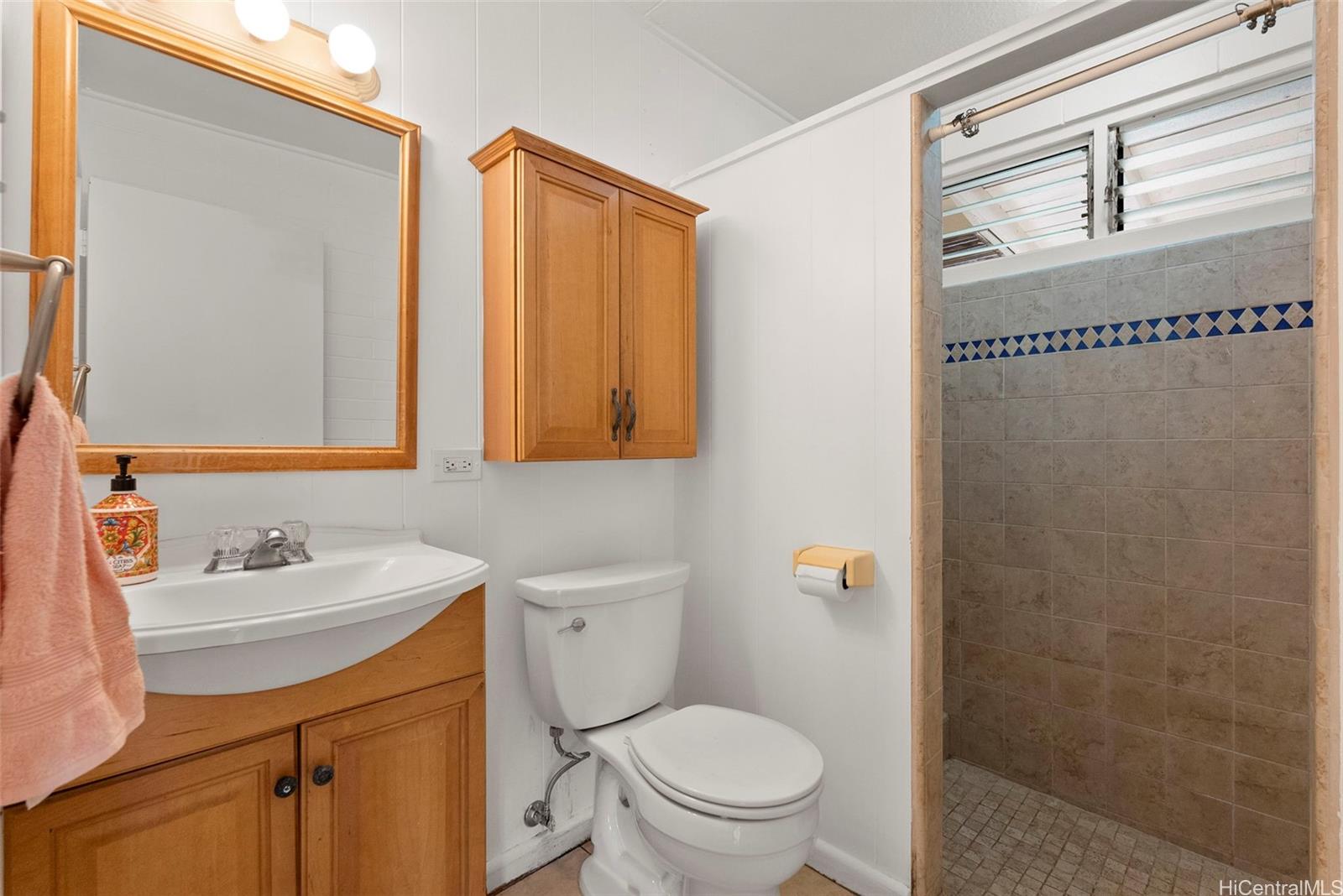 87-1087  Apuupuu Rd Maili, Leeward home - photo 23 of 25