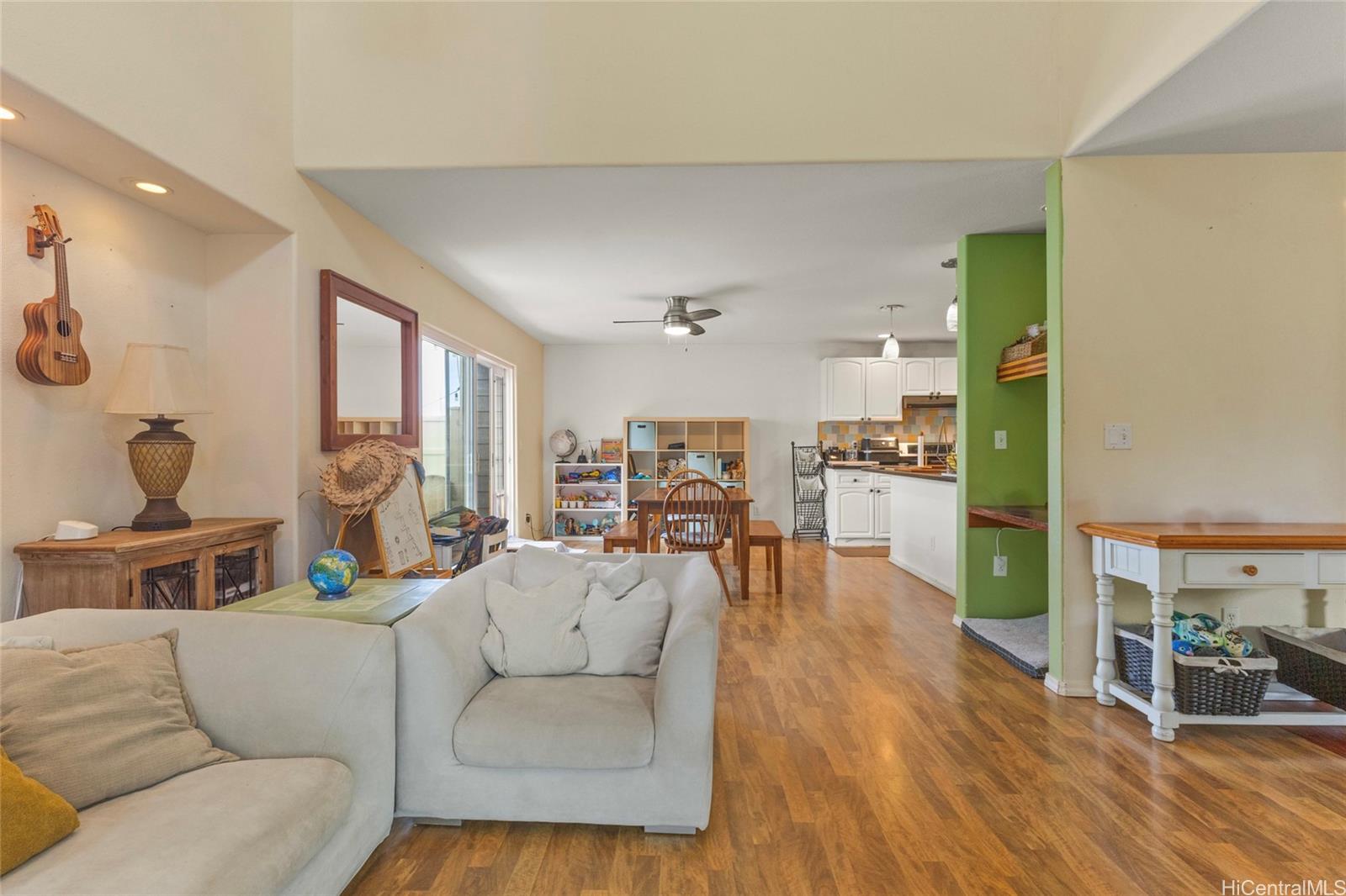 87-109 Kulaaupuni Street townhouse # 1, Waianae, Hawaii - photo 2 of 20