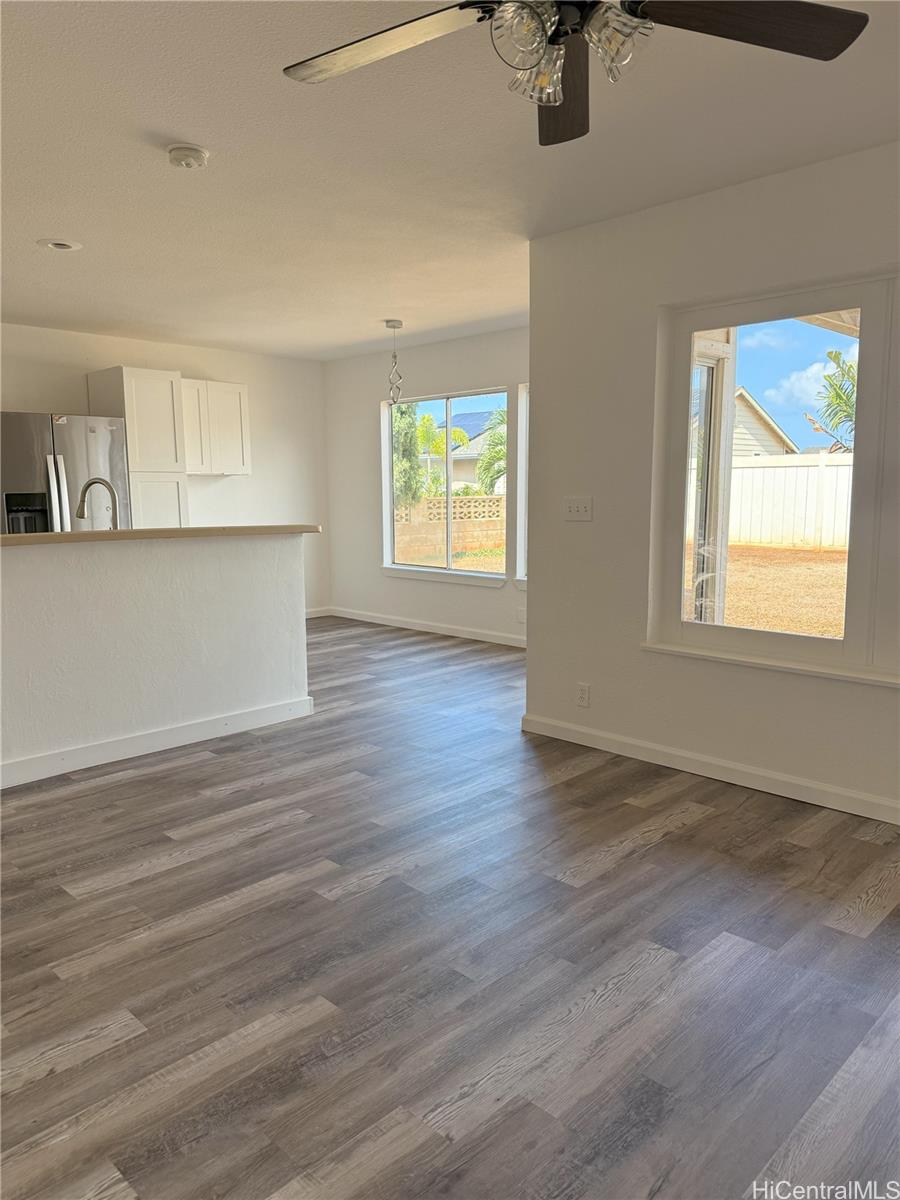 87-116  Kulapa Place Maili, Leeward home - photo 2 of 12