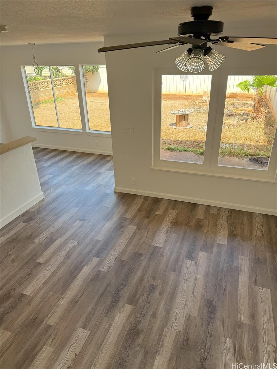 87-116  Kulapa Place Maili, Leeward home - photo 4 of 12