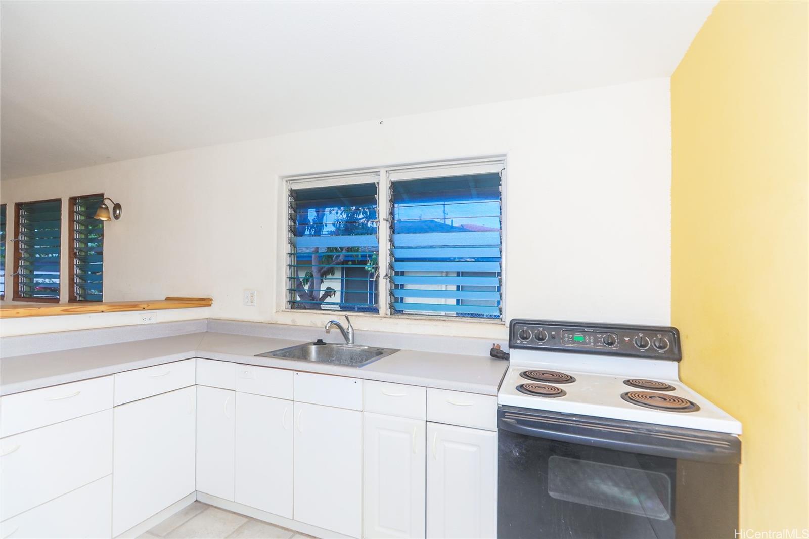 87-118  Alapaki Street Maili, Leeward home - photo 8 of 25