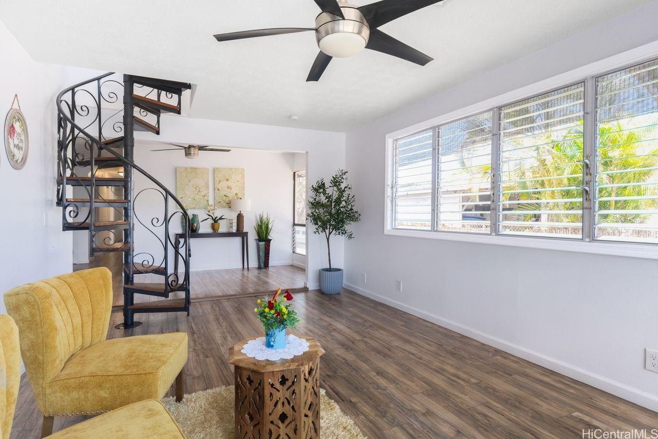 87-129  Palakamana Street Maili, Leeward home - photo 3 of 24