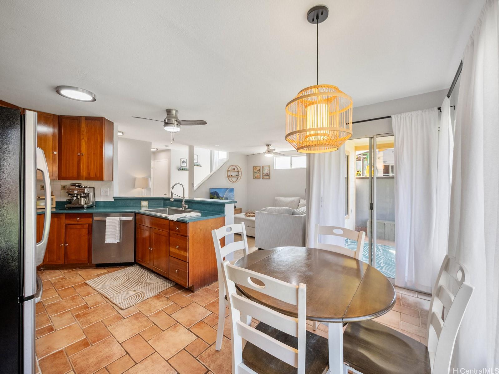 87-131  Helekula Place Maili, Leeward home - photo 6 of 21