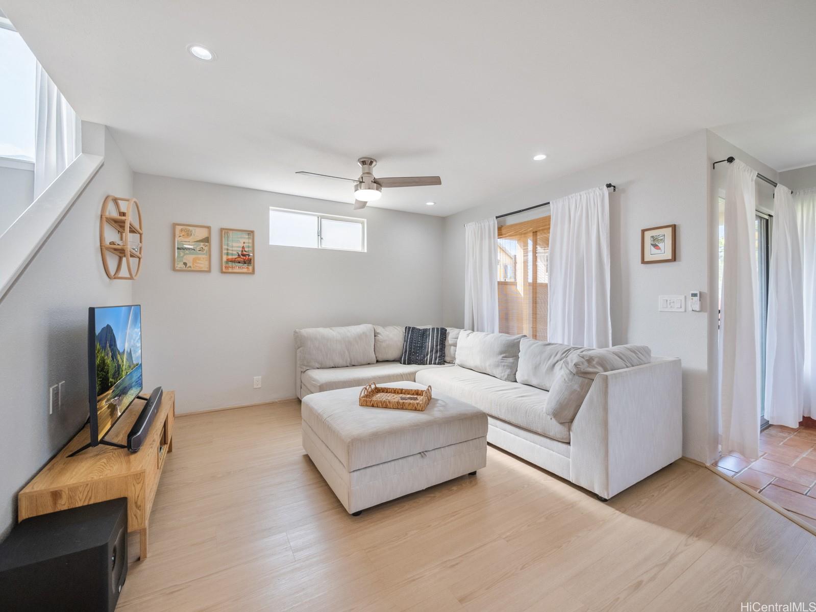 87-131 Helekula Pl Waianae - Rental - photo 4 of 21