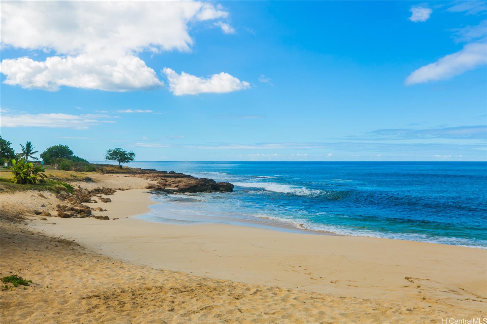 Touchstone townhouse # 5, Waianae, Hawaii - photo 23 of 24