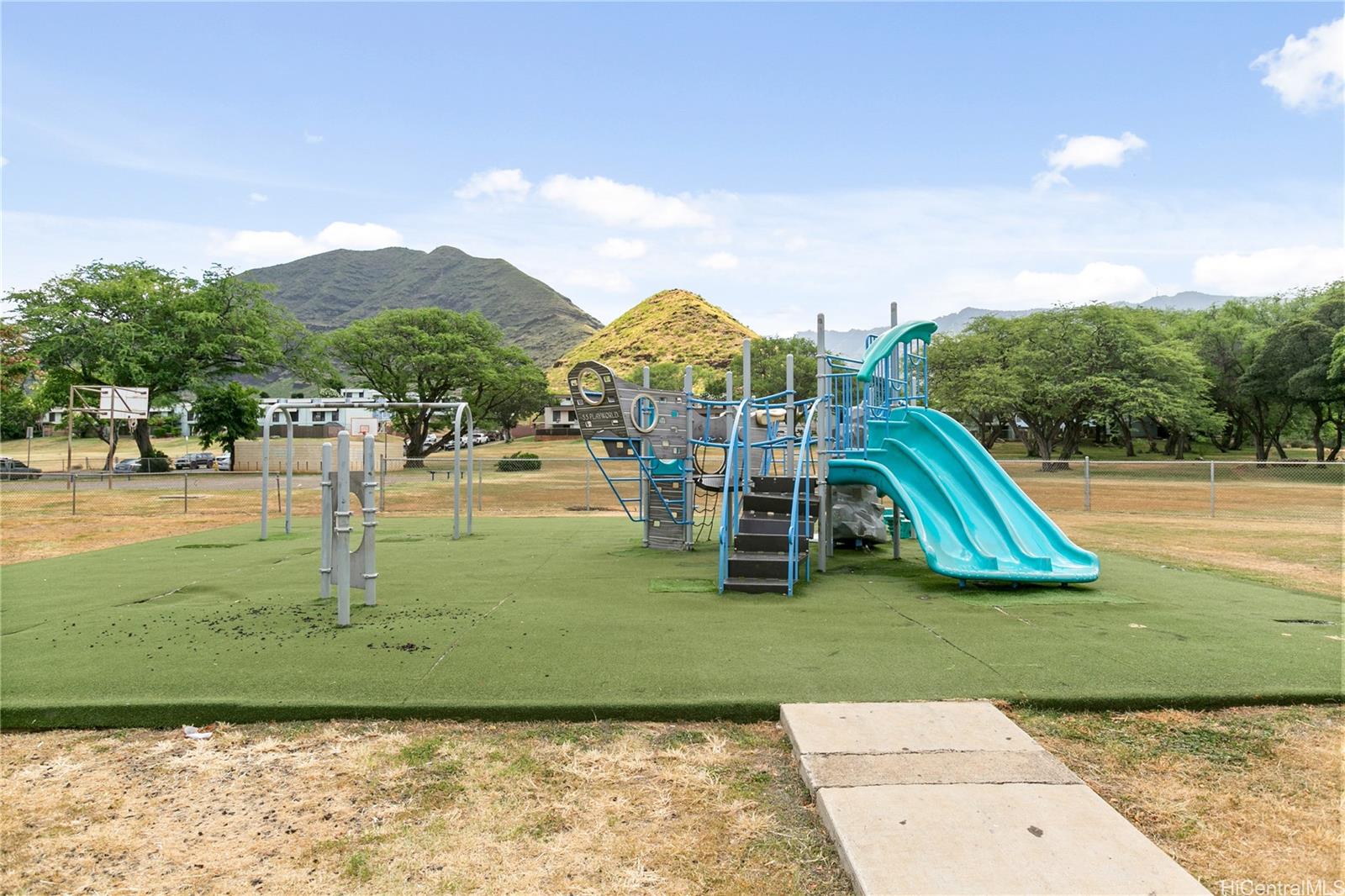 Pu'u Heleakela Community Association townhouse # 1, Waianae, Hawaii - photo 14 of 15