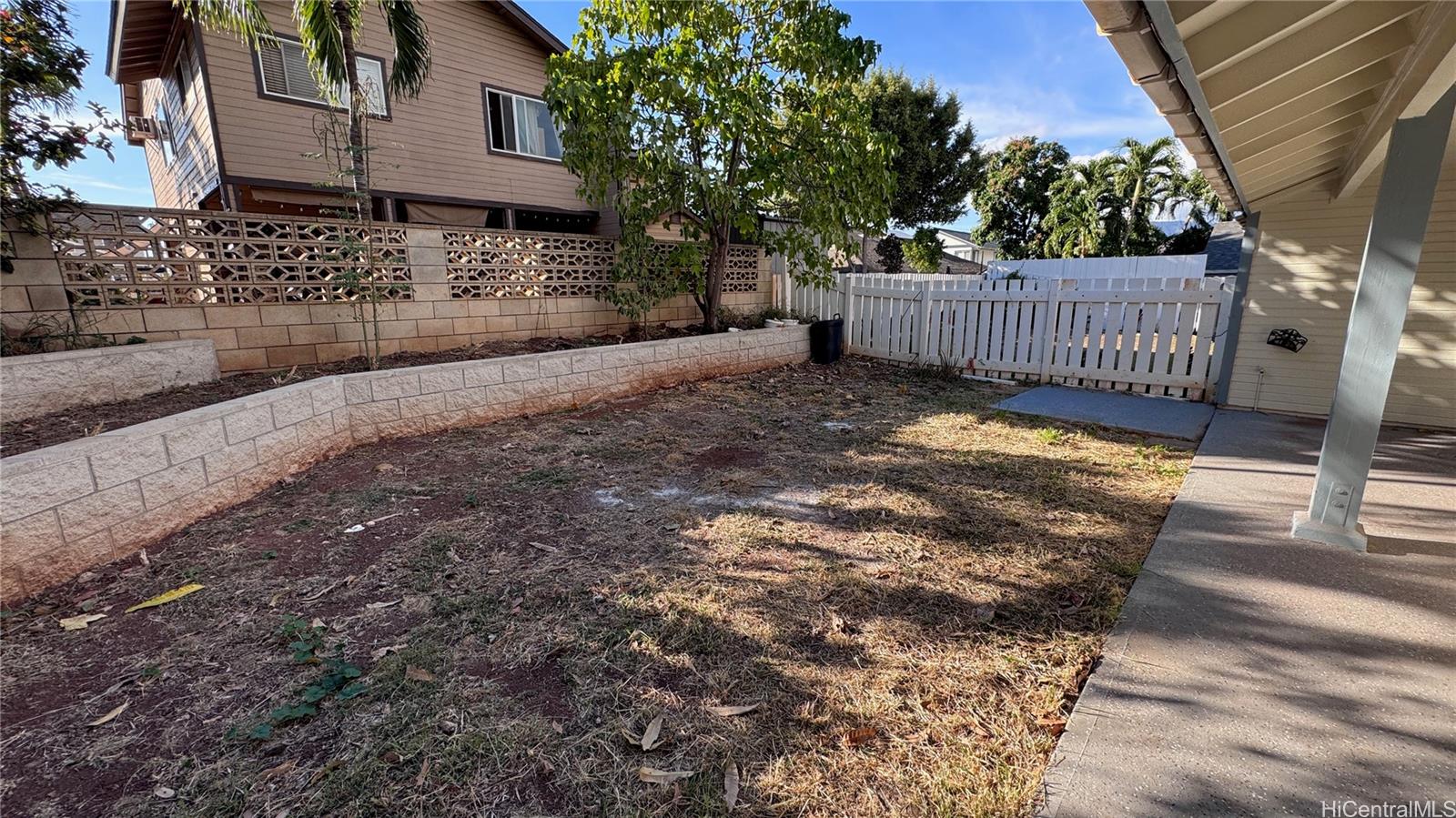 87-141  Kulahelela Place Maili, Leeward home - photo 3 of 15