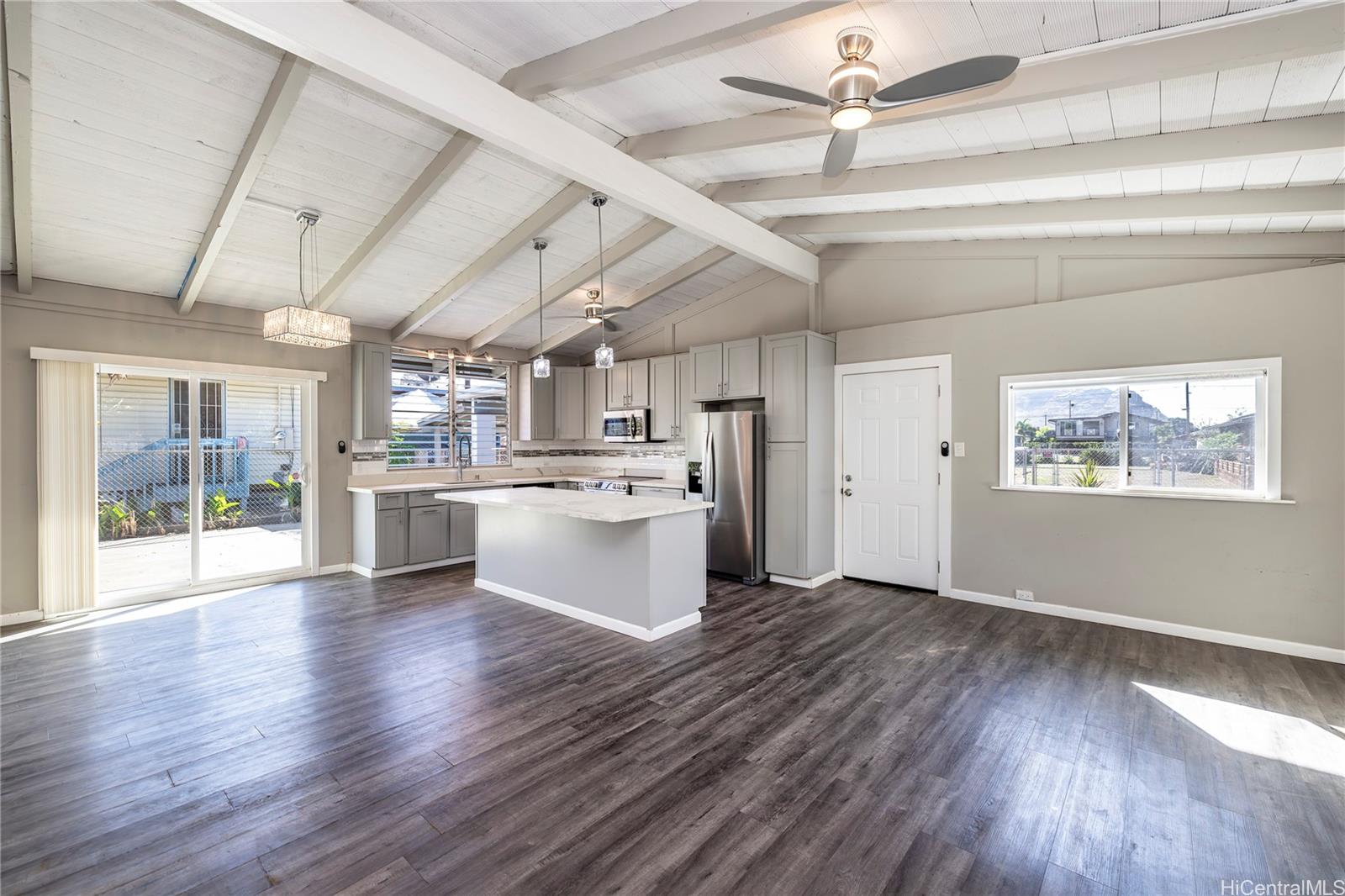 87-144  Keliikipi St Maili, Leeward home - photo 3 of 24