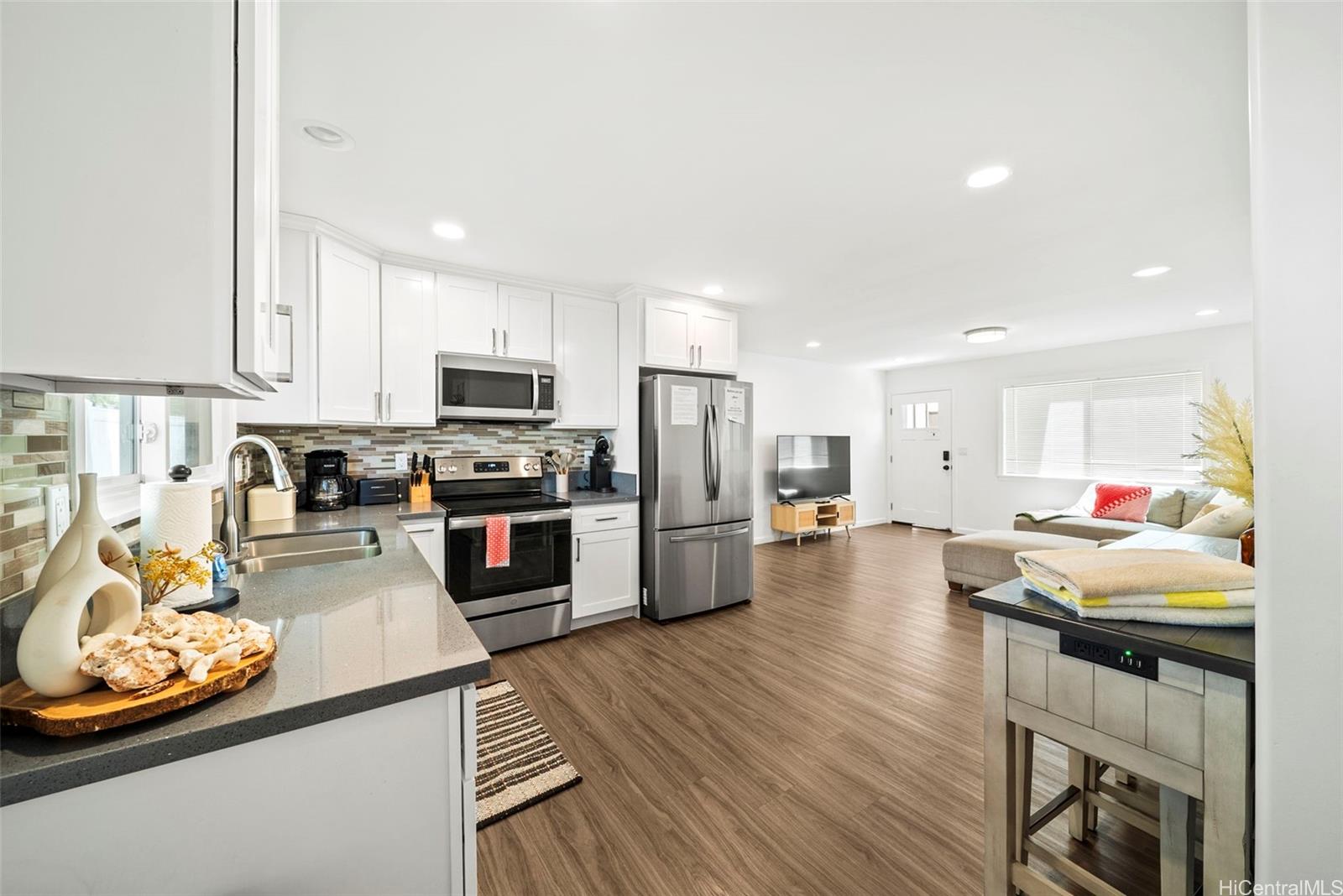 87-1446  Akowai Rd Maili, Leeward home - photo 17 of 23