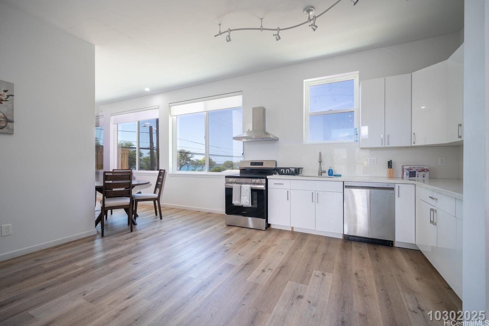 87-1450 Farrington Hwy Waianae - Rental - photo 6 of 21